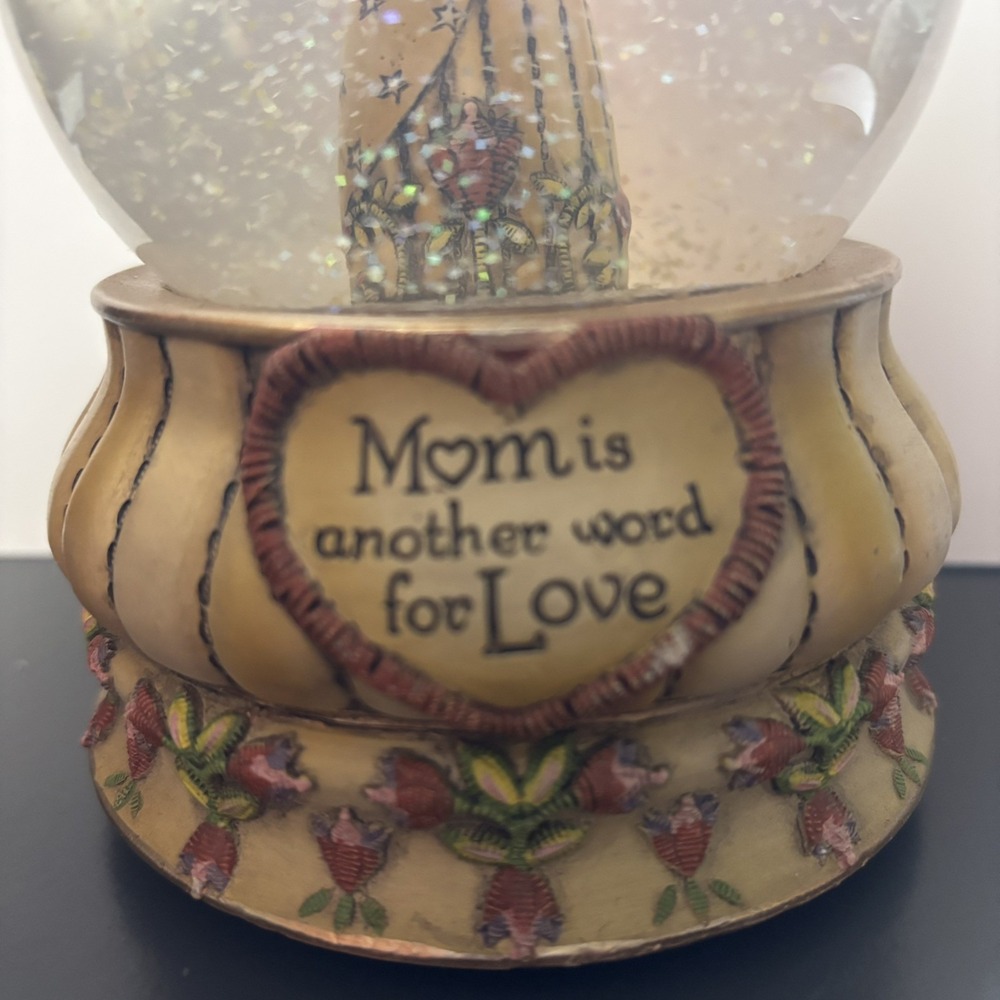 Country Soul Mom Snow Globe Music Box Wind Beneath My Wings - Picture 2 of 12